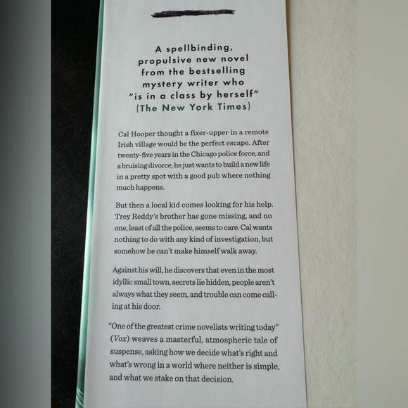 The Searcher by Tana French - Hardcover Book - EUC - Picture 5 of 11